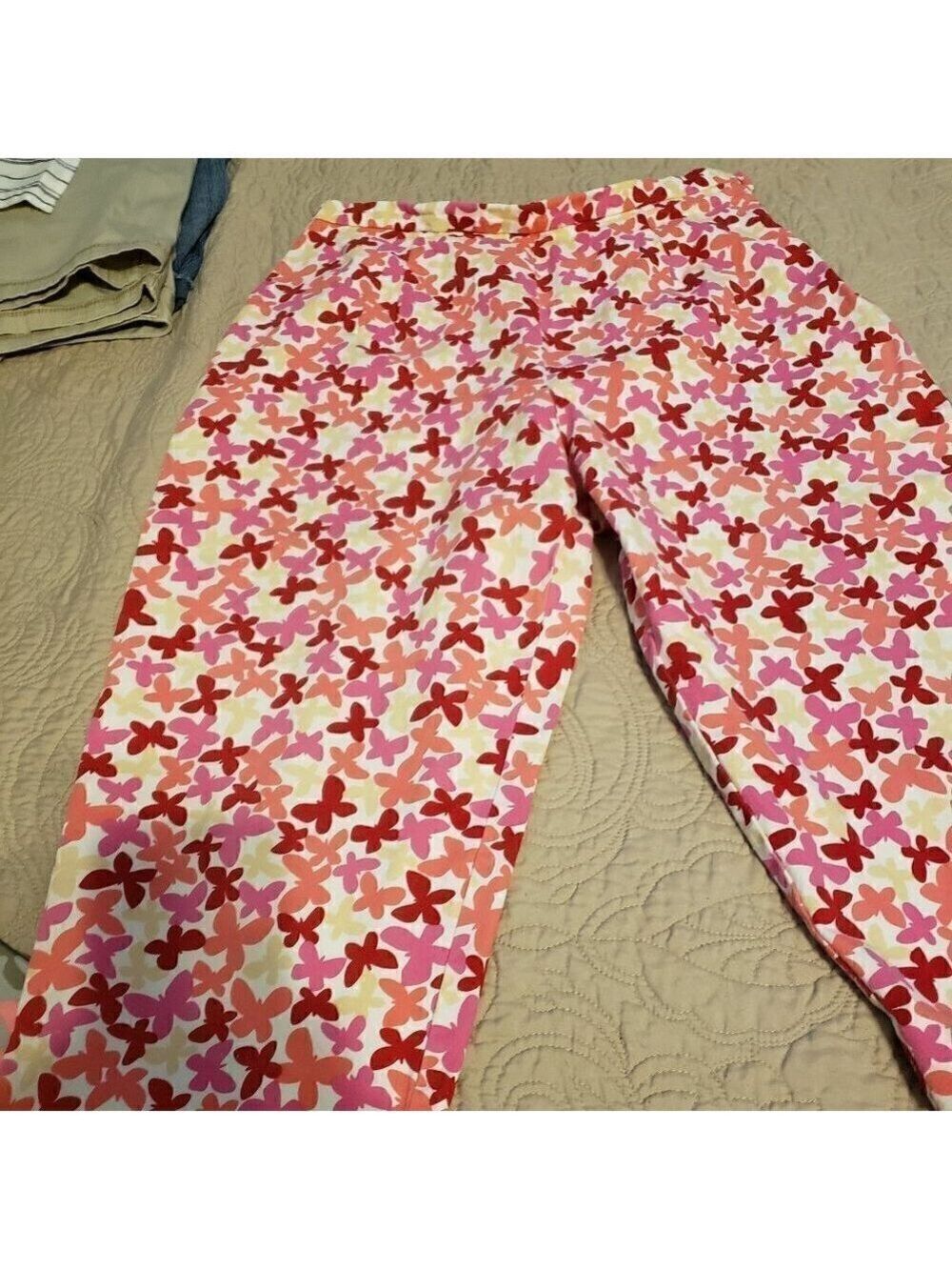 Briggs New York Butterfly Print Capris